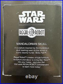 REGAL ROBOT Star Wars The Mandalorian Skull Mini Sculpture Boba Fett