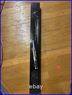 STAR WARS Disney Parks LUKE SKYWALKER LIGHT UP LIGHTSABER UMBRELLA New RARE