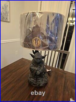 STAR WARS Jedi Master Yoda Masterpiece Tabletop Lamp Ltd Ed. Read