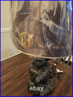 STAR WARS Jedi Master Yoda Masterpiece Tabletop Lamp Ltd Ed. Read