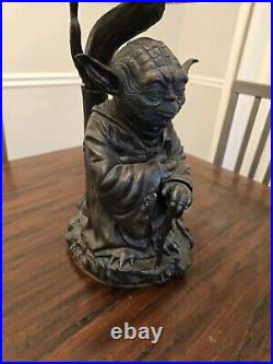 STAR WARS Jedi Master Yoda Masterpiece Tabletop Lamp Ltd Ed. Read