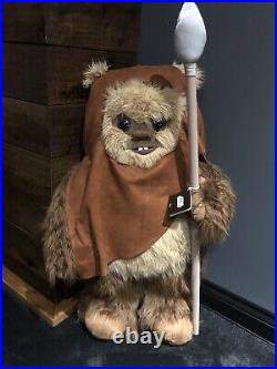 STAR WARS LIFE SIZE EWOK Wicket. Officially licensed Merchandise