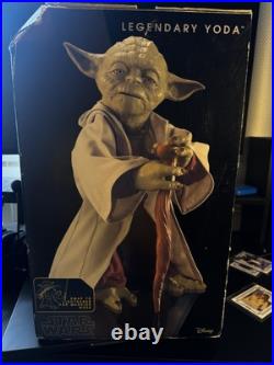 STAR WARS Legendary interactive Jedi Master Yoda, Collector Box Edition