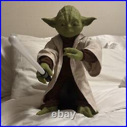 Star Wars Hasbro 2015 Legendary Yoda 16 Interactive Talking WORKS & COMPLETE
