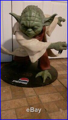 Star Wars Life Size Yoda Statue (Pepsi) Limited Edition Episode III