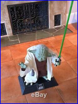Star Wars Limited Edition Yoda Prop Replica