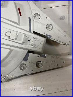 Star Wars Millennium Falcon Hasbro Europe C-2604A Plastic Ship Display 28