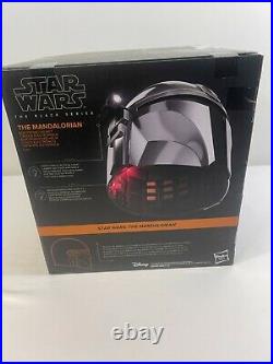 Star Wars The Black Series Mandalorian Premium Electronic Helmet Prop Replica