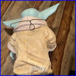 Start Wars Grogu The Mandalorian a 11 scale (life-size) replica, 16 resin